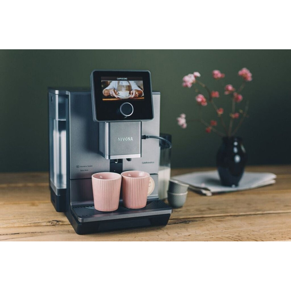 Nivona - CafeRomatica 970 - Kaffeevollautomat - Cappuccino, Café Crème, Espresso, Milchkaffee, Latte Macchiato, mit Milchaufschäumsystem, 2 Tassen, 14 cm Tassenhöhe, 5 Mahlstufen, Bluetooth, Grau